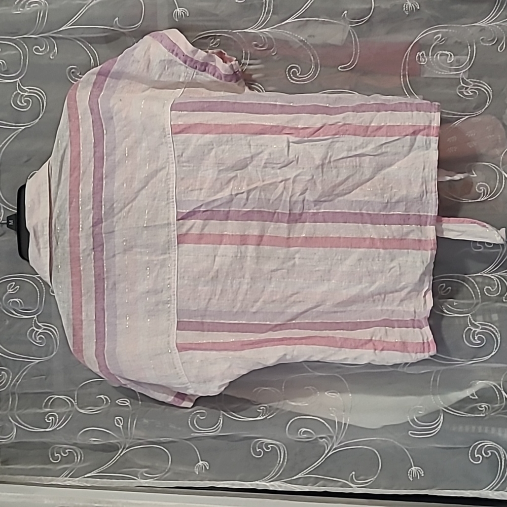 🟣 Striped Shimmery Button up - Picture 2 of 4